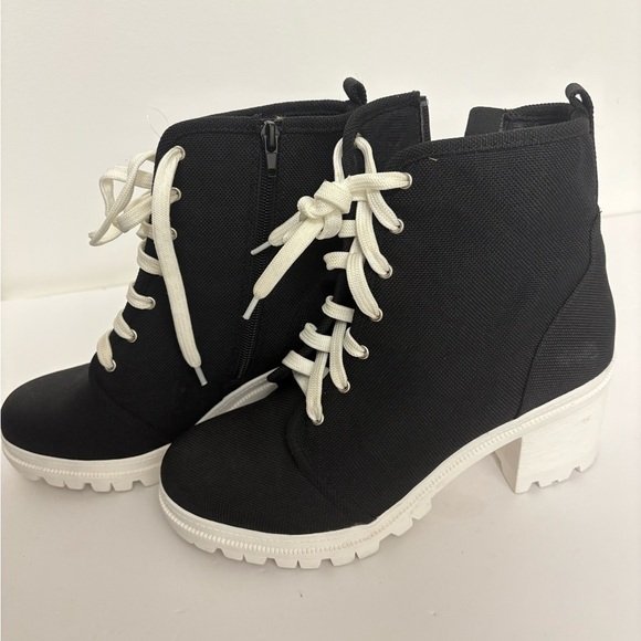 Soda Black and White Lace-Up Boots - Picture 5 of 9